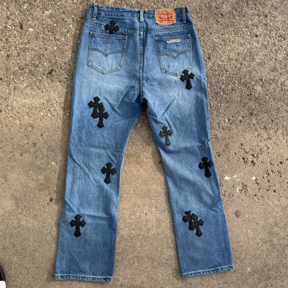 Levi's Classic Blue Denim Jeans with Cross Patches - Picture 2 of 5